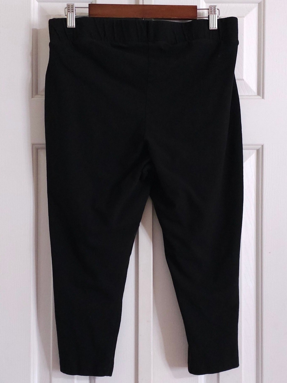 torrid Black Premium Cropped Leggings Size 2 - Picture 2 of 3